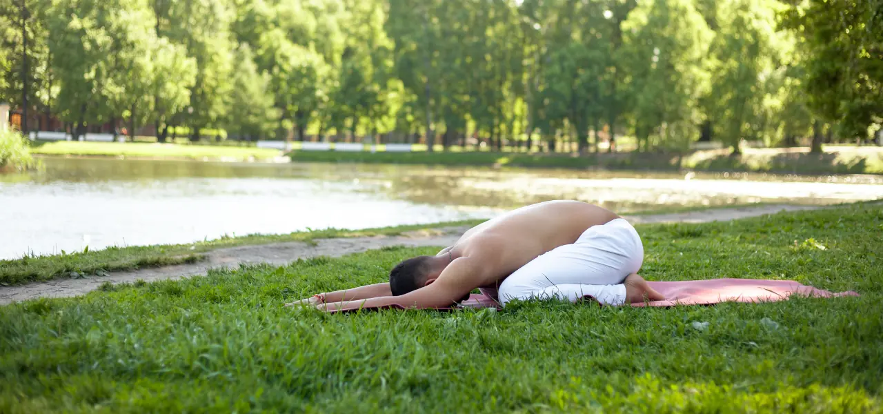 position du balasana en yoga