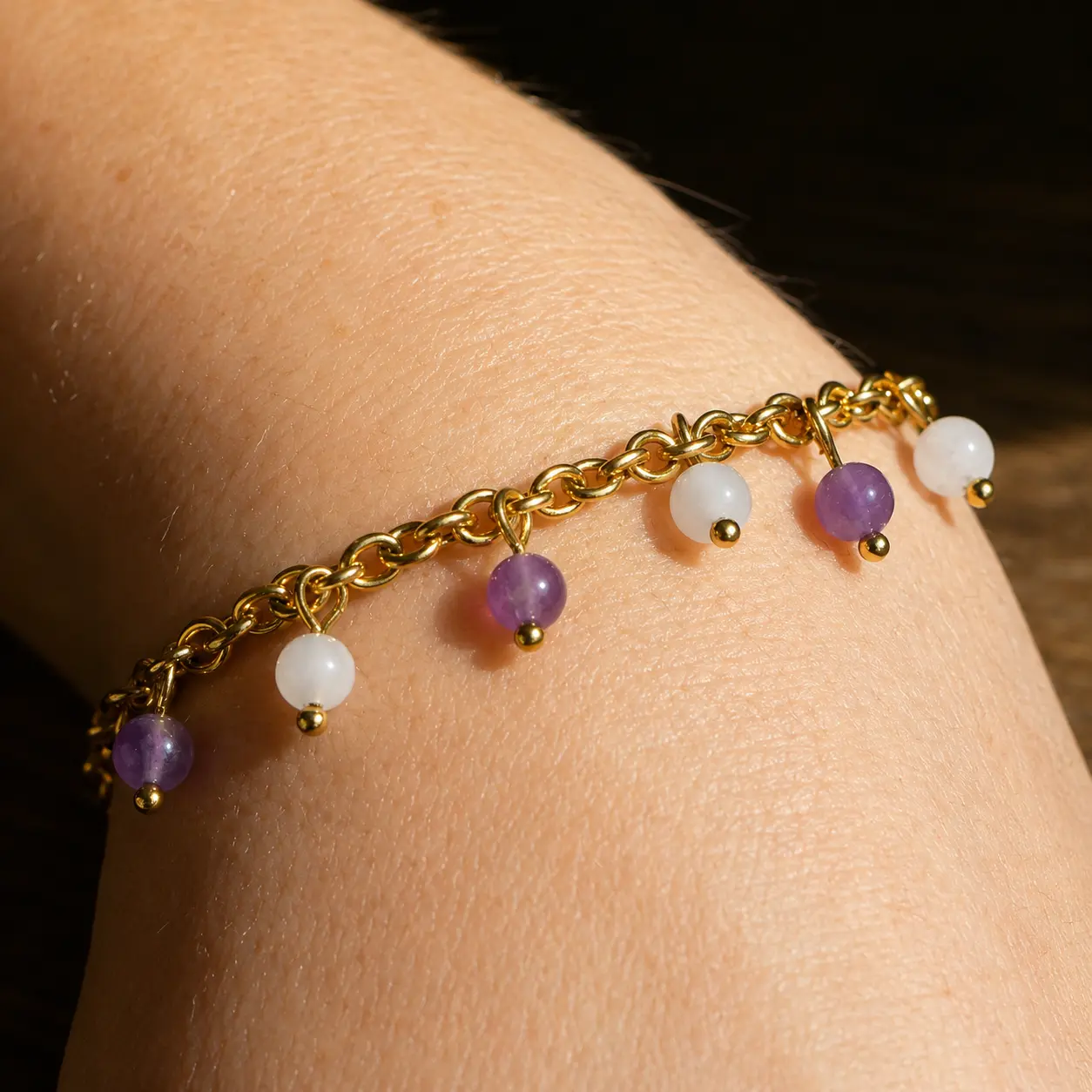 bracelet reliques n°1 au poignet