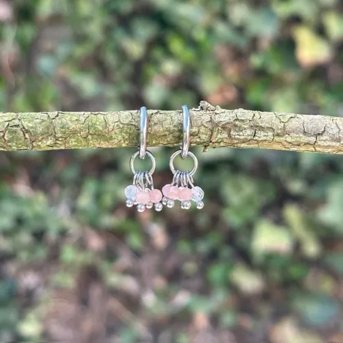 Boucles d'oreilles Reliques n°2 montées avec des perles de pierre de soleil