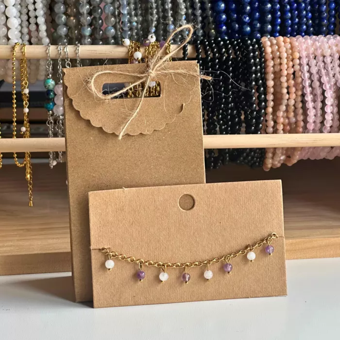 bracelet reliques n°1 et son paquet cadeau