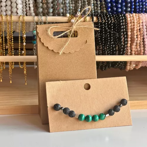bracelet reliques n°4 et son paquet cadeau