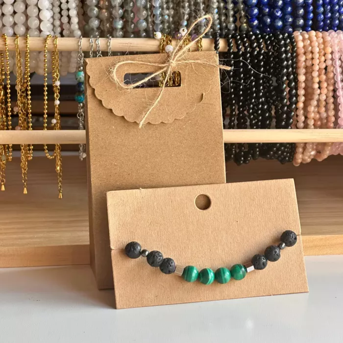 bracelet reliques n°4 et son paquet cadeau