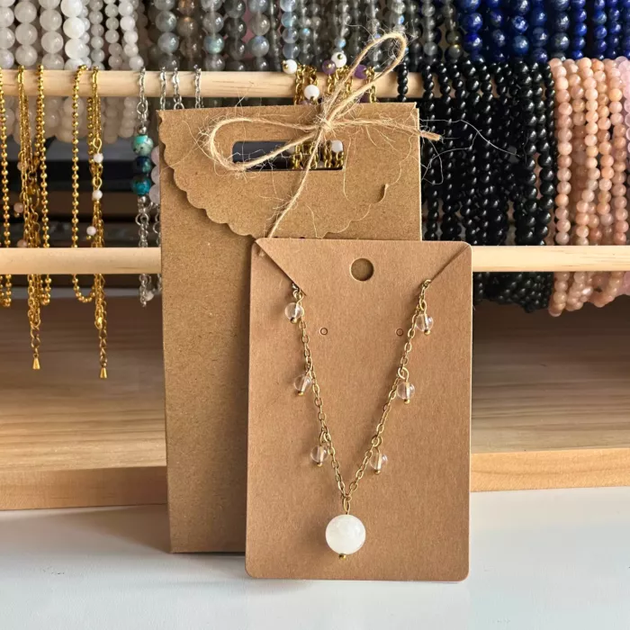 collier reliques n°1 et son paquet cadeau