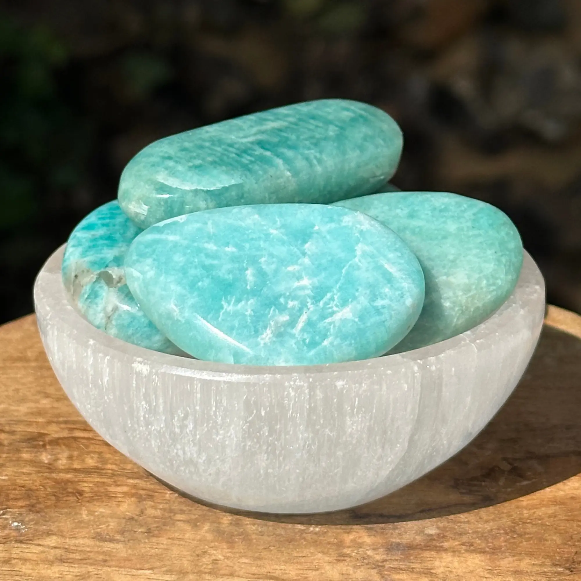Amazonite plate dans un bol