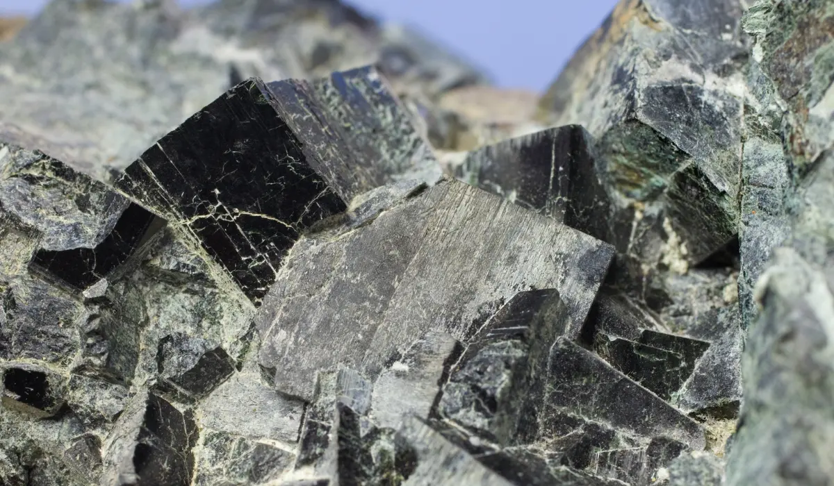 Pyroxene ou augite en gros plan