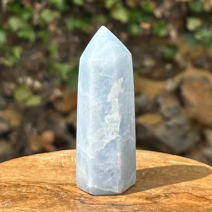Pointe calcite bleue