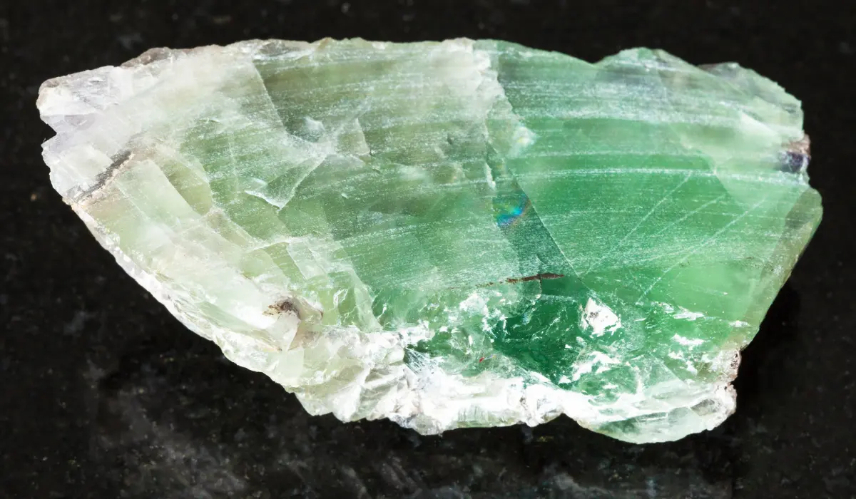 Un cristal de beryl, exemple de système hexagonal