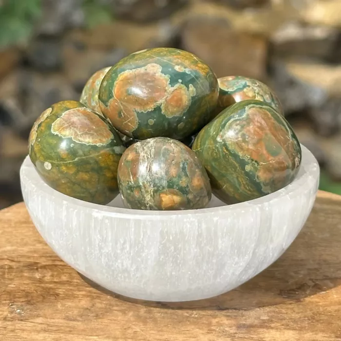 Rhyolite roulée dans un bol