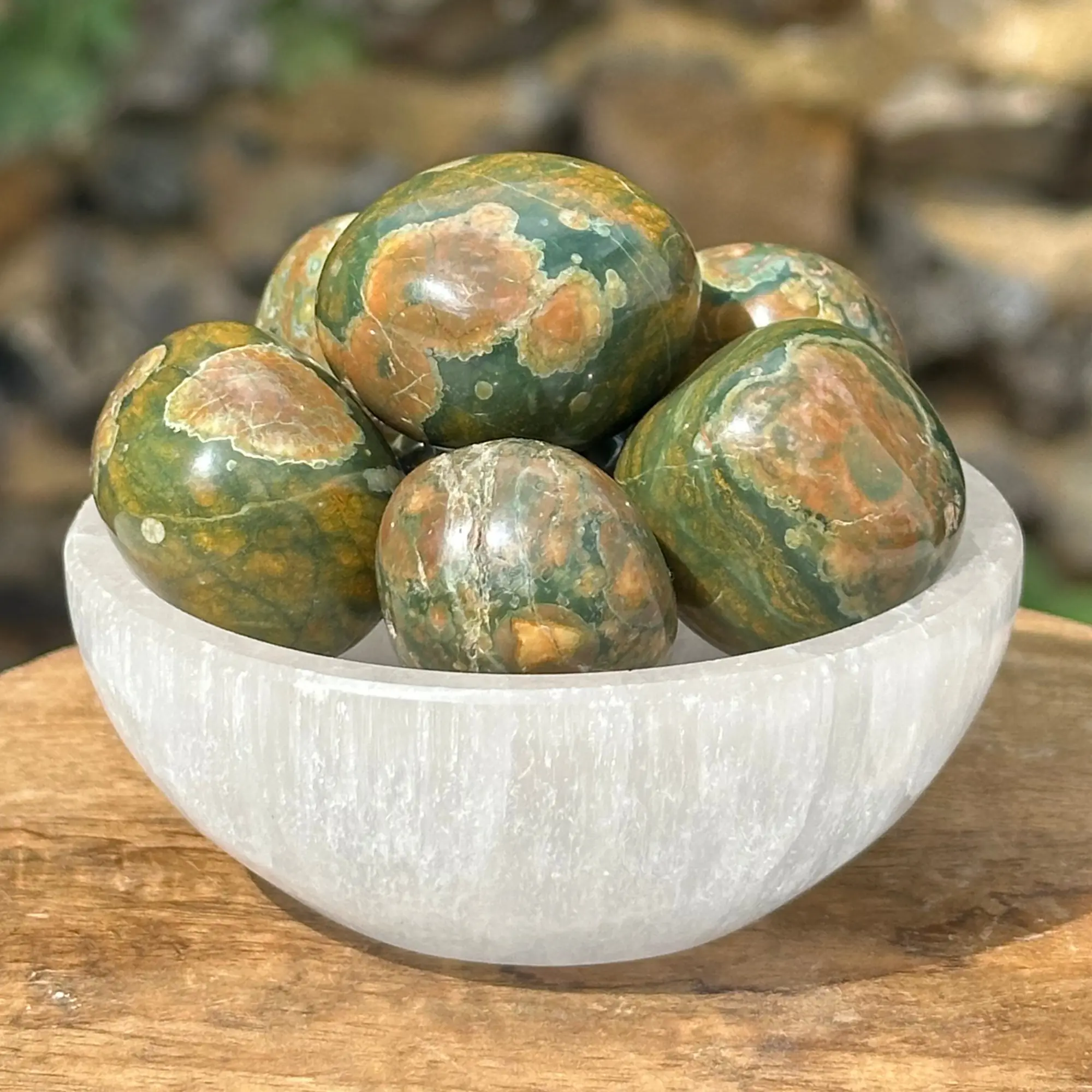 Rhyolite roulée dans un bol