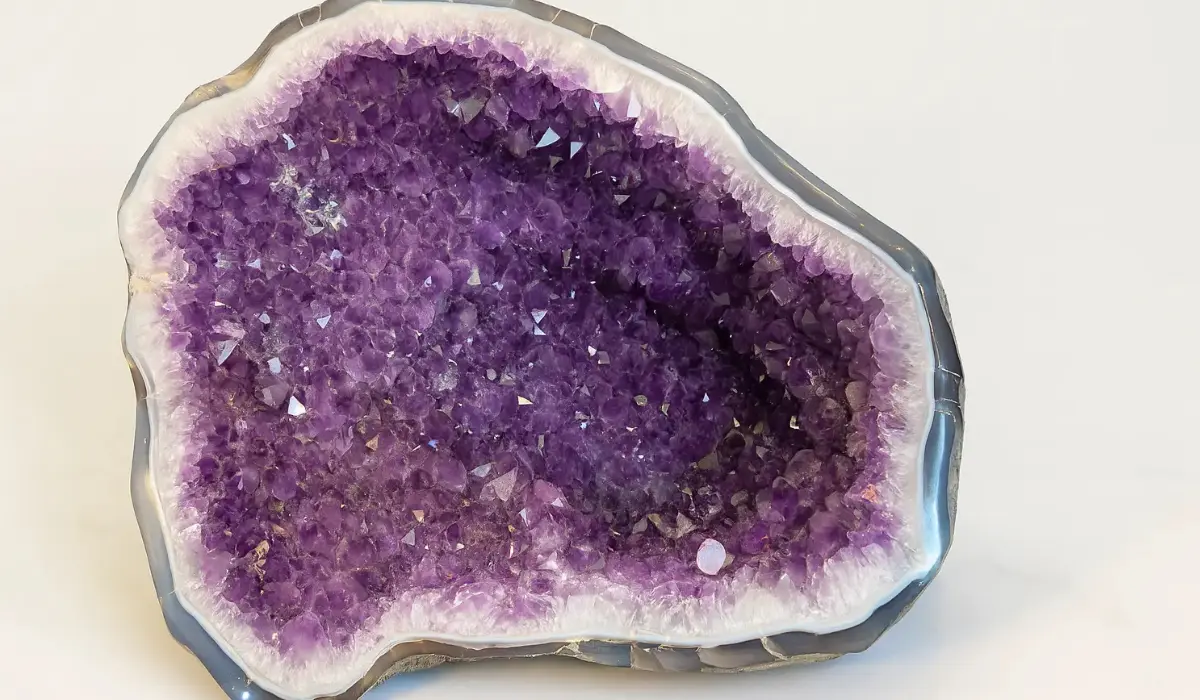 Tranche d'agate violette