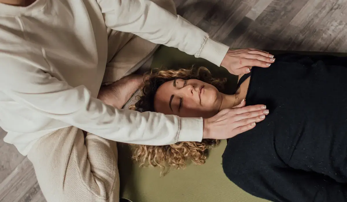 un massage pour provoquer l'alignement