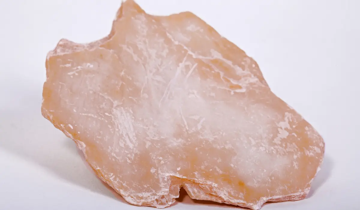 calcite rose brute en gros plan