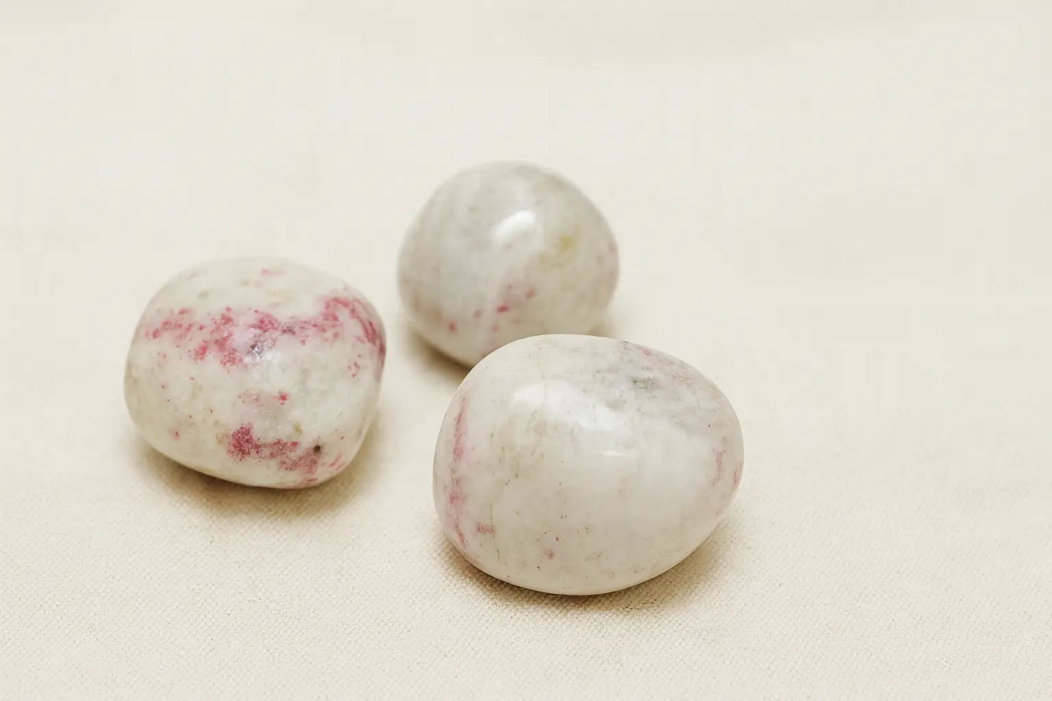 Cinnabrite polie