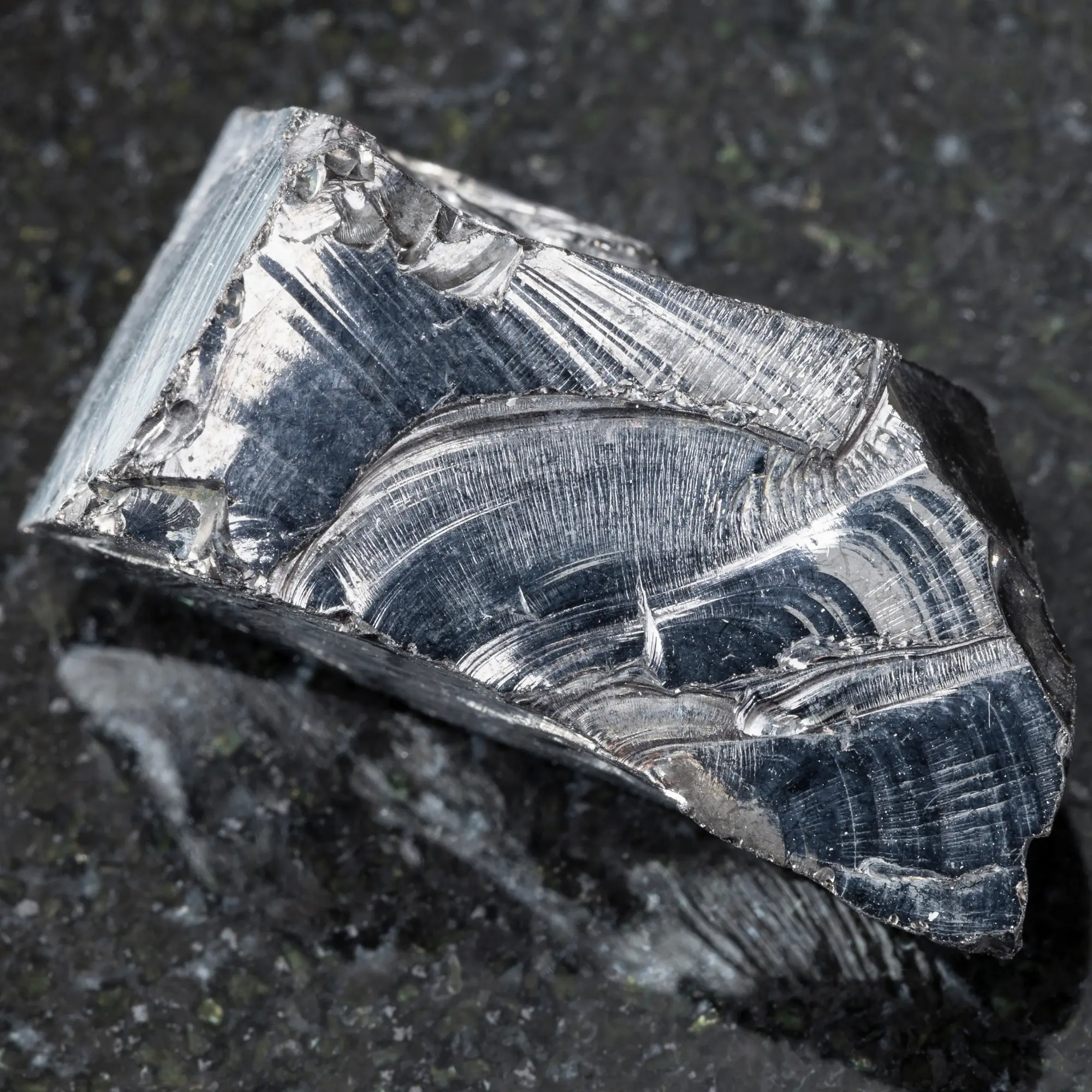 shungite brute en gros plan