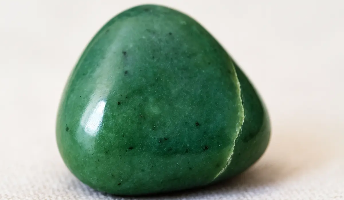 Jade nephrite polie