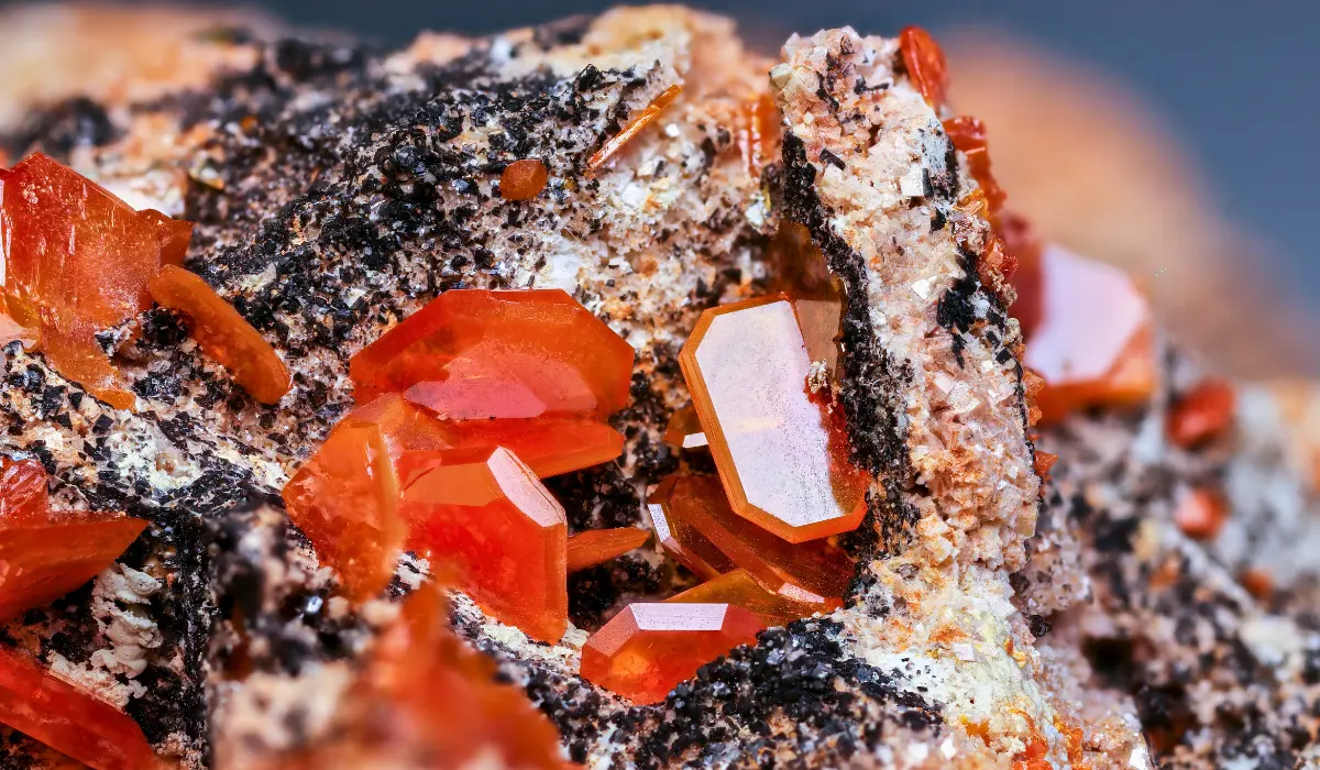 wulfenite brute
