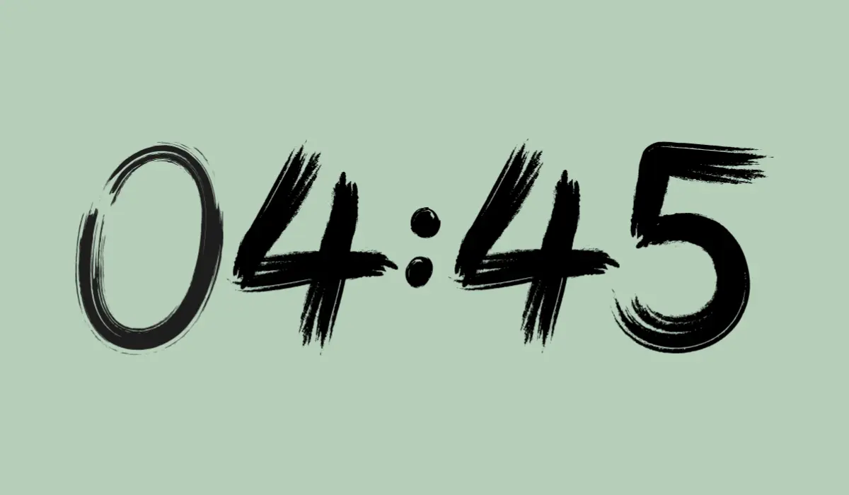 04h45