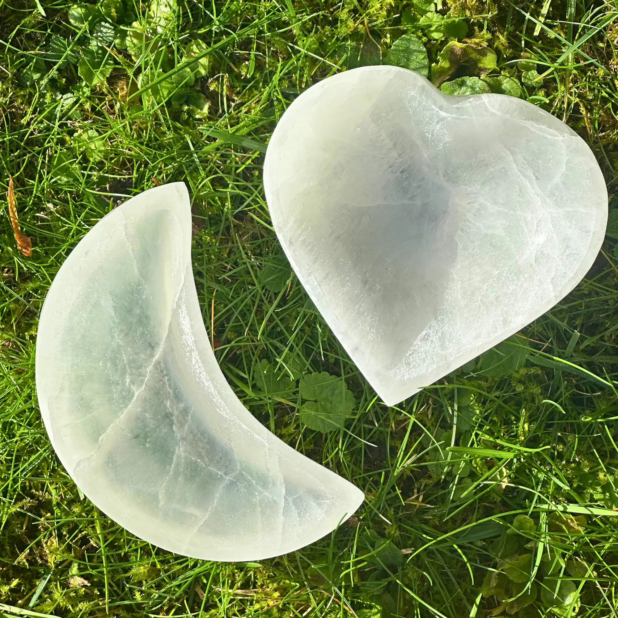 Bol sélénite coeur et lune côté face