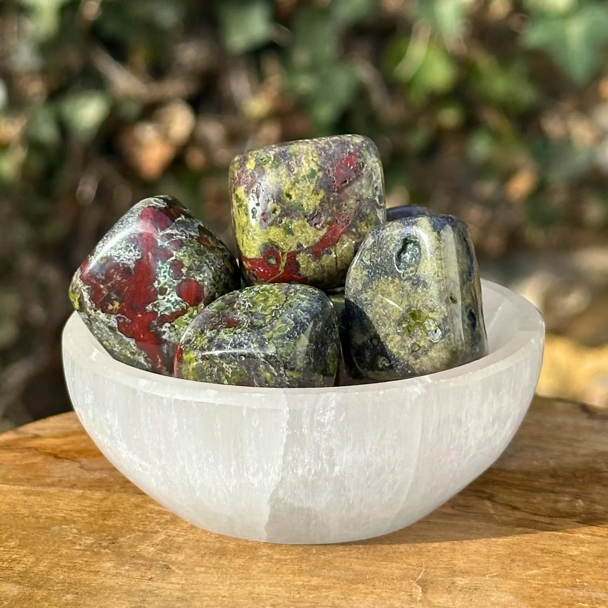 jaspe sang de dragon dans un bol