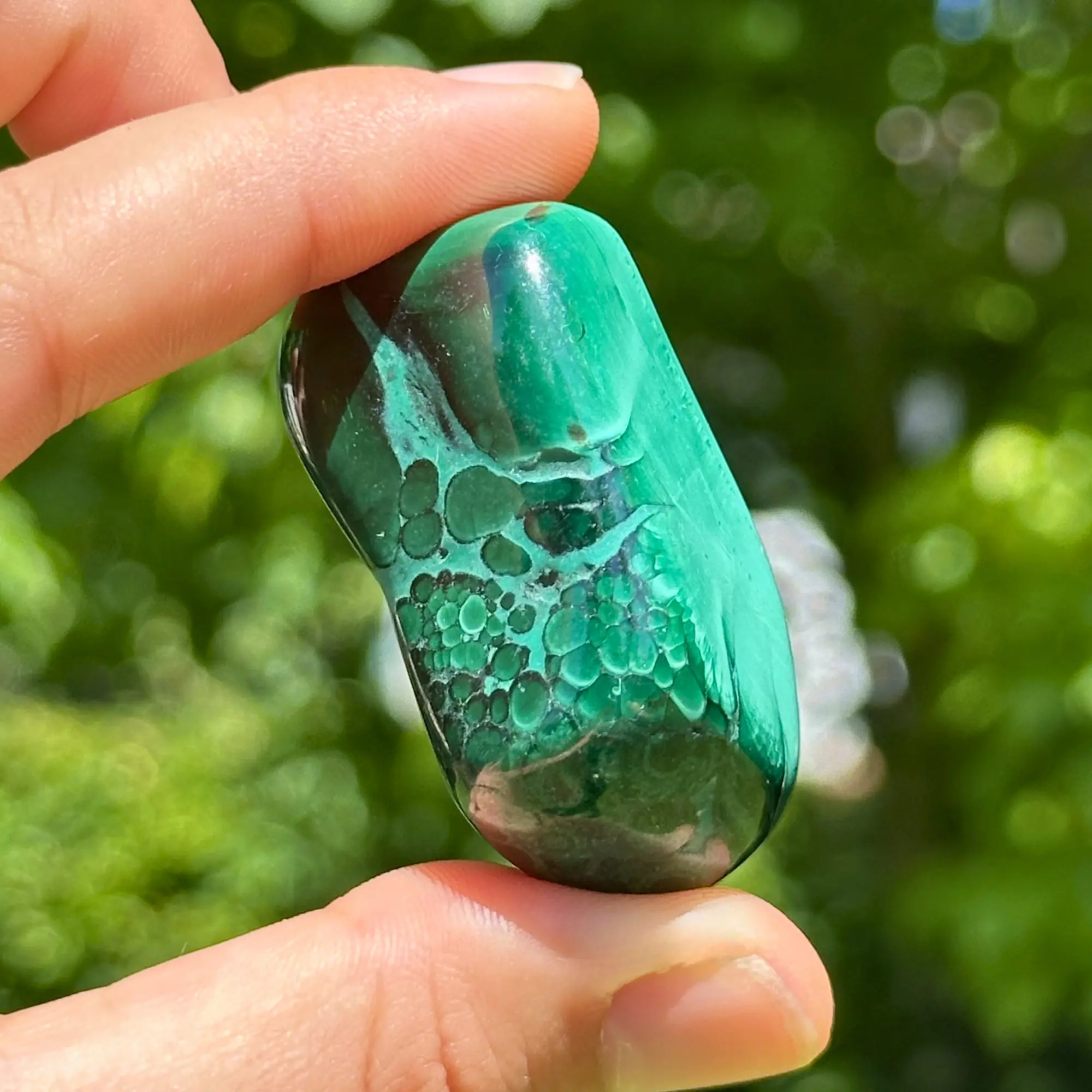 Malachite roulée en gros plan
